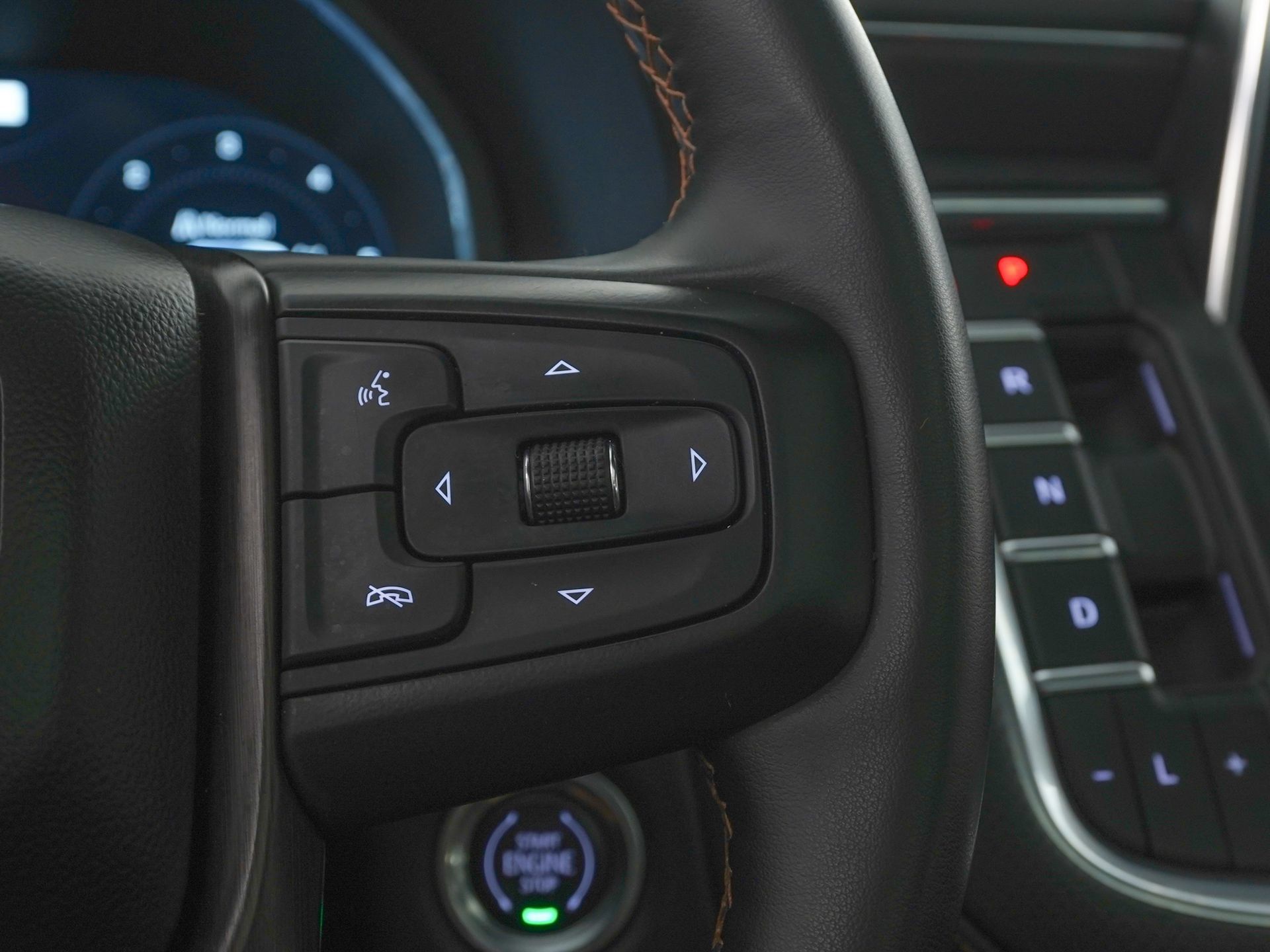 Used 2023 GMC Yukon AT4 AWD/4WD image 23