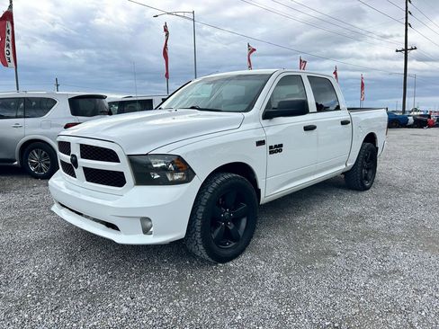 Used 2018 RAM 1500 Express w/ Express Value Package RWD image 18