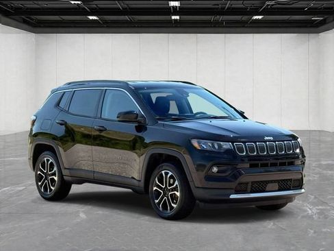 Used 2022 Jeep Compass Limited AWD/4WD image 7