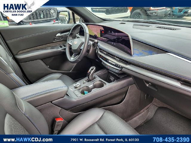 Used 2025 Cadillac XT4 Sport AWD/4WD image 31