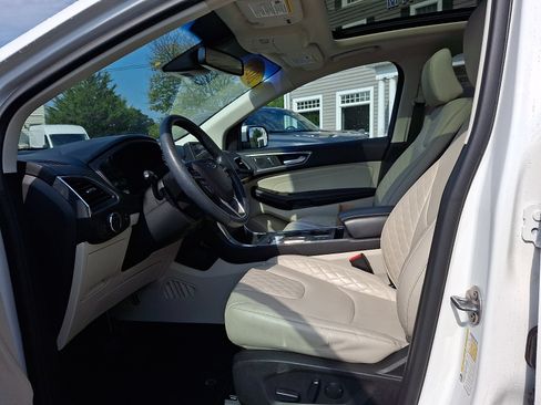 Certified 2023 Ford Edge Titanium AWD/4WD image 14