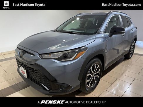 Used 2025 Toyota Corolla Cross AWD Hybrid w/ Moonroof Package image 1