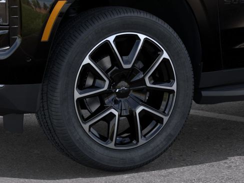 New 2026 Chevrolet Suburban RST image 9