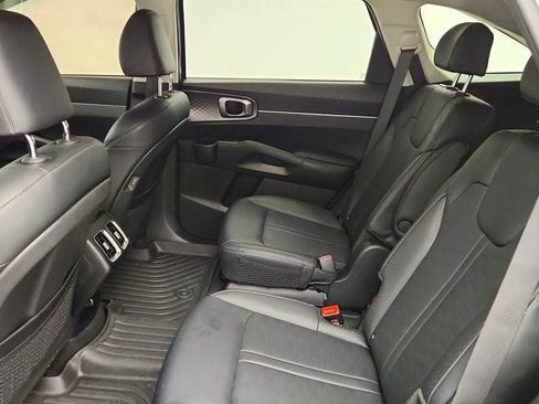 Used 2025 Kia Sorento EX AWD/4WD image 20