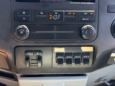 Used 2016 Ford F350 XL w/ Power Equipment Group AWD/4WD image 14