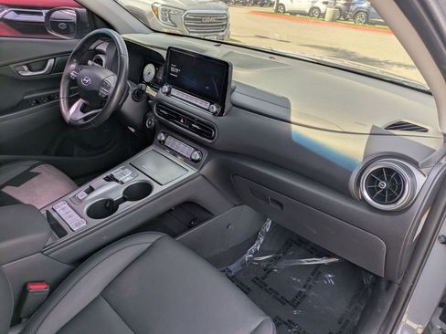 Certified 2022 Hyundai Kona Limited w/ Cargo Package image 29