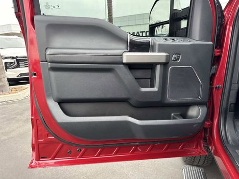 Used 2022 Ford F250 Platinum image 18