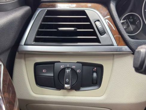 Used 2016 BMW 340i xDrive Sedan AWD/4WD image 26