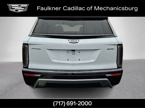 New 2026 Cadillac Vistiq Sport w/ LPO, Floor Liner Package image 3