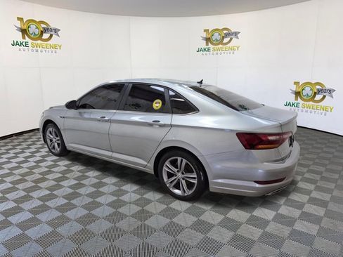 Used 2019 Volkswagen Jetta R-Line w/ R-Line Cold Weather Package FWD image 7