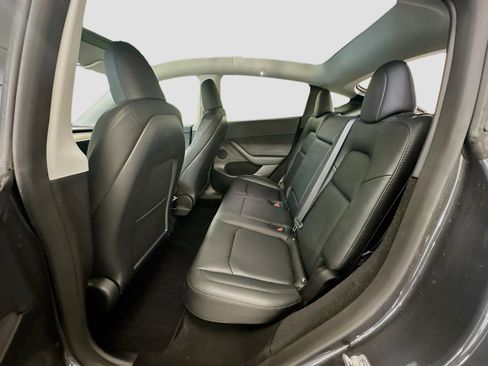 Used 2023 Tesla Model Y Long Range image 27
