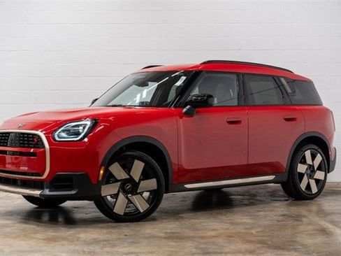 Certified 2025 MINI Cooper Countryman S w/ Comfort Package Max image 8