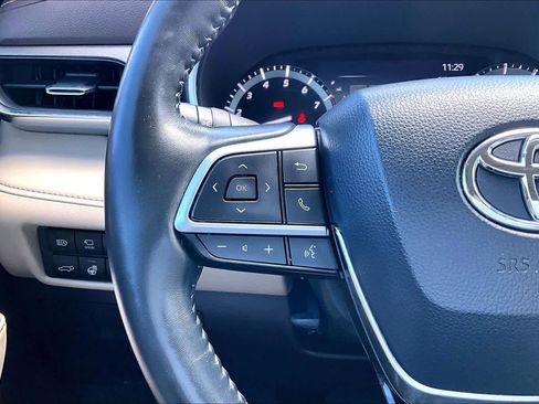 Used 2020 Toyota Highlander Limited image 21