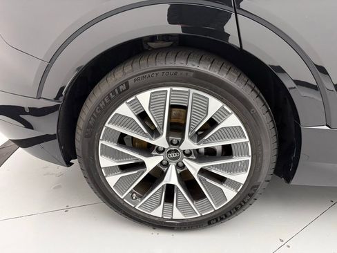 Used 2024 Audi Q8 e-tron Prestige w/ Prestige Package image 42