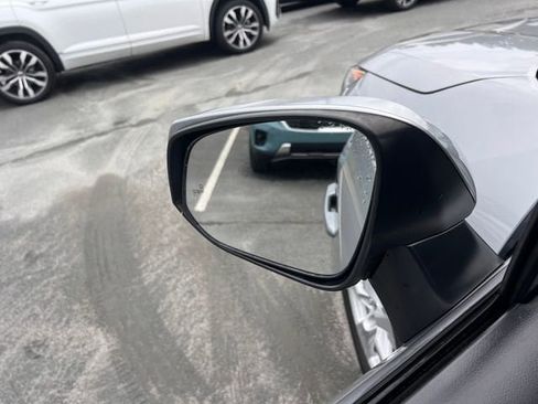 Used 2021 Toyota RAV4 XLE FWD image 12