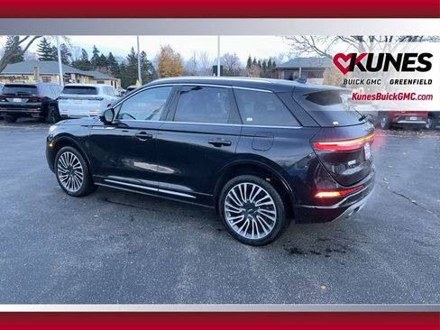 Used 2021 Lincoln Corsair Reserve w/ Equipment Group 201A image 9