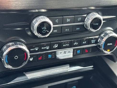 Certified 2024 Ford F250 Lariat w/ Chrome Package image 20