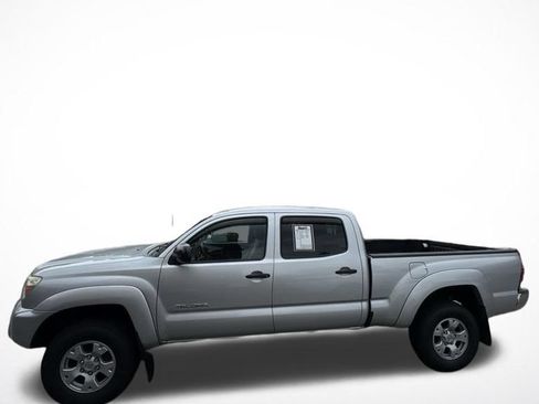Used 2013 Toyota Tacoma 4x4 Double Cab w/ SR5 Pkg image 2
