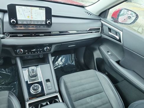 Used 2024 Mitsubishi Outlander SE FWD image 19