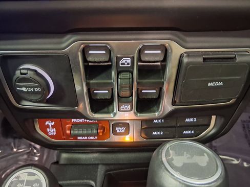 Used 2023 Jeep Wrangler Unlimited Rubicon 4xe w/ Safety Group AWD/4WD image 33