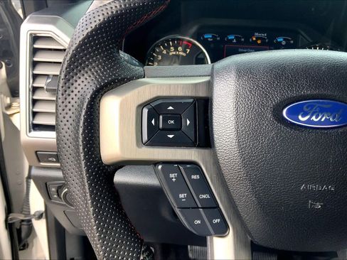 Used 2015 Ford F150 Platinum w/ Technology Package RWD image 20