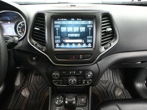 Used 2022 Jeep Cherokee Trailhawk image 31