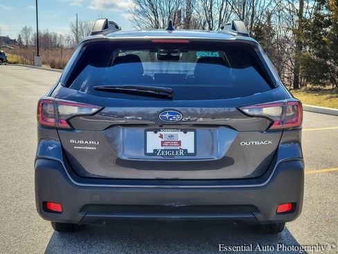 Certified 2024 Subaru Outback Premium image 5