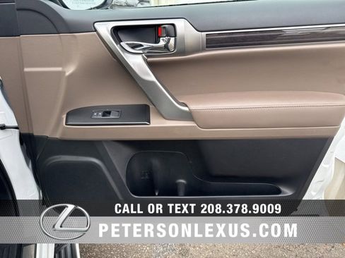 Used 2022 Lexus GX 460 Premium image 11