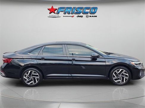 Used 2024 Volkswagen Jetta SEL image 11