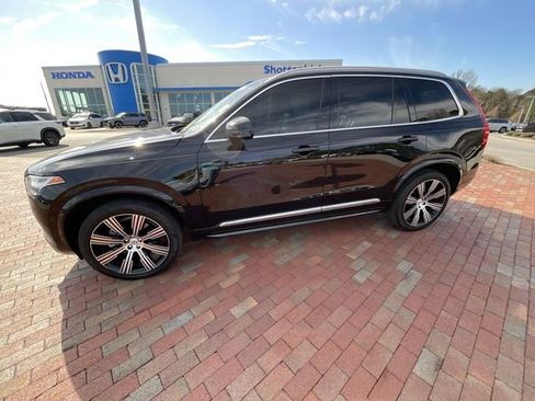 Used 2023 Volvo XC90 B6 Ultimate w/ Protection Package Premier image 11