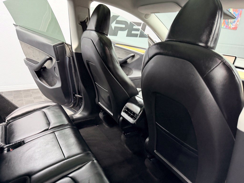 Used 2023 Tesla Model Y Long Range AWD/4WD image 40