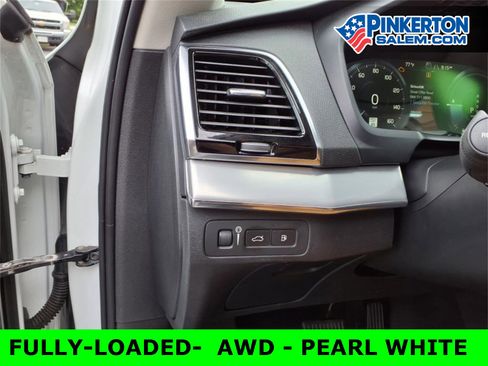 Used 2016 Volvo XC90 T8 Momentum image 18