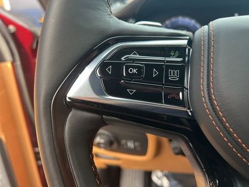 New 2026 Jeep Grand Cherokee Summit image 11