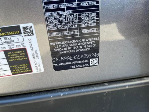 New 2025 Land Rover Range Rover SE image 35