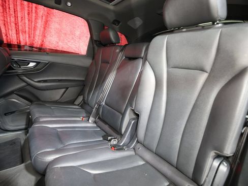 Used 2019 Audi Q7 3.0T Premium Plus w/ Premium Plus Package AWD/4WD image 14