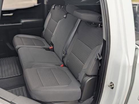 Used 2020 Chevrolet Silverado 1500 LT w/ All-Star Edition image 17