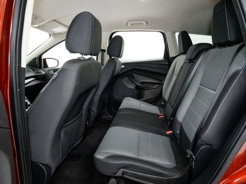 Used 2015 Ford Escape SE image 19