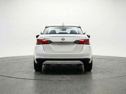 Used 2025 Nissan Versa SV FWD image 7