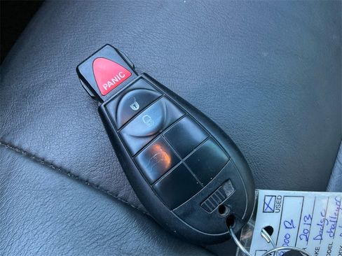 Used 2013 Dodge Challenger R/T image 30