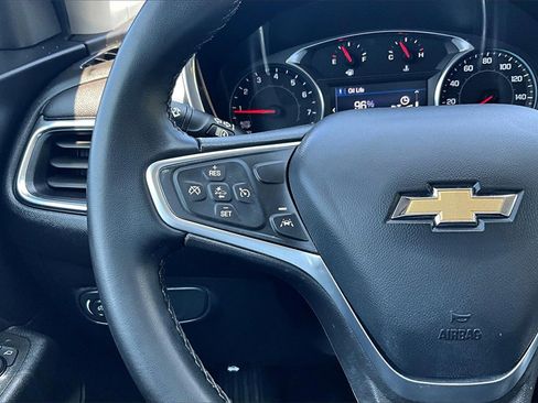 Used 2023 Chevrolet Equinox LT w/ Driver Convenience Package image 17