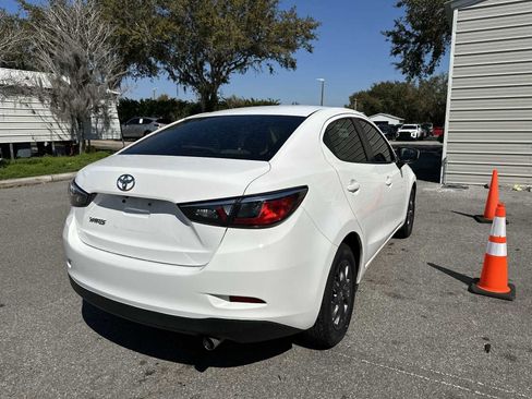 Used 2019 Toyota Yaris LE image 6