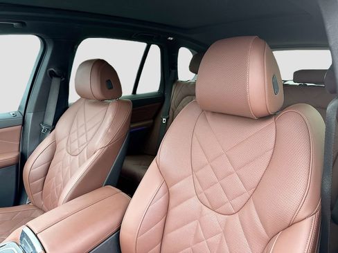 Used 2025 BMW X5 xDrive40i w/ Parking Assistance Package image 12