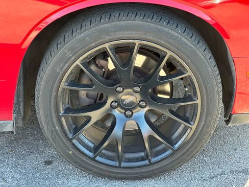 Used 2015 Dodge Challenger SXT Plus image 16