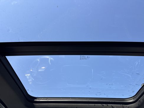 Used 2023 Chevrolet Tahoe LT w/ LT Signature Package image 28