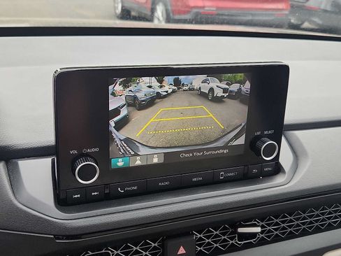 Certified 2023 Honda Accord EX image 17