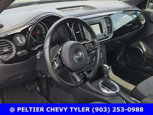 Used 2018 Volkswagen Beetle 2.0T S FWD image 15
