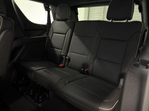 New 2026 GMC Yukon Elevation w/ Elevation Premium Package AWD/4WD image 13