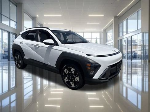 Certified 2024 Hyundai Kona SEL AWD/4WD image 2