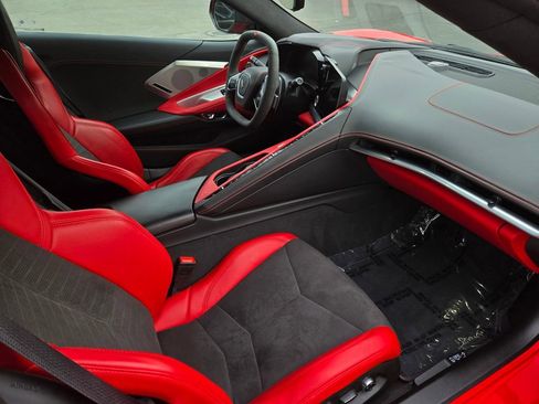 Used 2021 Chevrolet Corvette Stingray Premium Cpe w/ Z51 Performance Package RWD image 15
