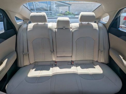 Used 2017 Hyundai Sonata SE FWD image 21